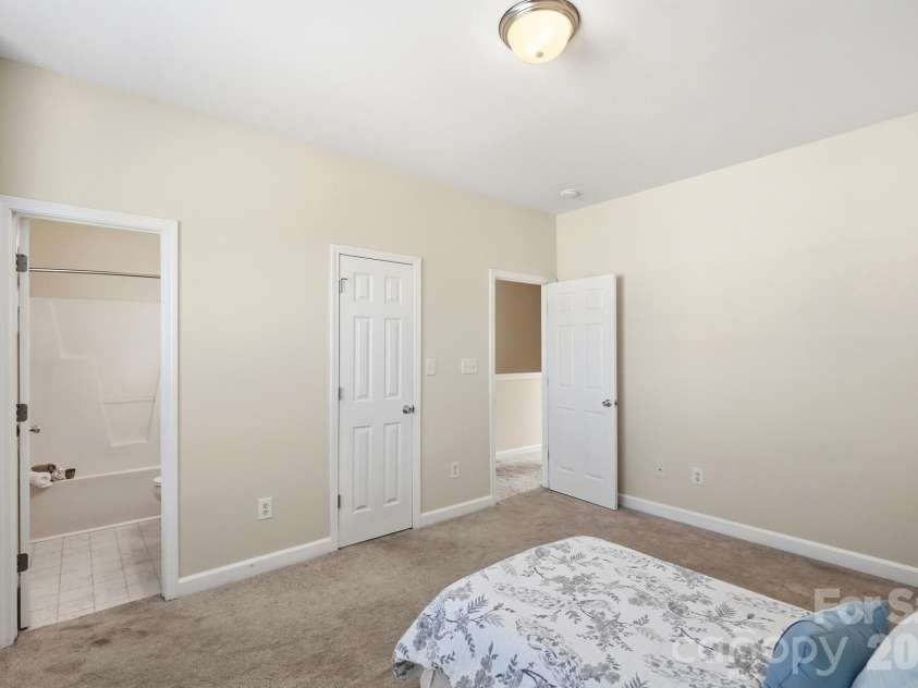 108 St Vincent Place, Mount Holly, NC 28120.  MLS# CAR4425814, YatesRealty ID 51812. 