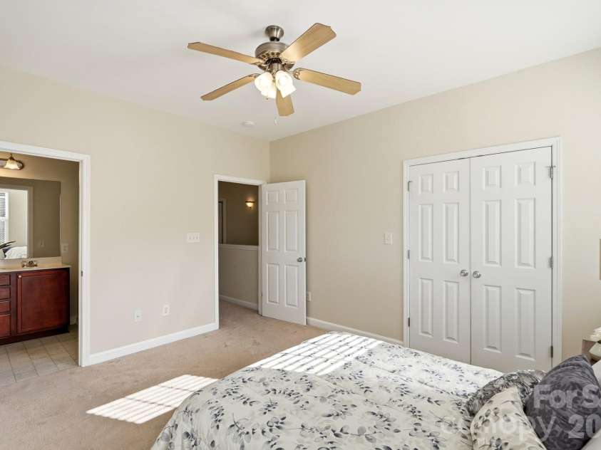 108 St Vincent Place, Mount Holly, NC 28120.  MLS# CAR4425814, YatesRealty ID 51812. 