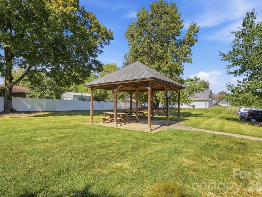 108 St Vincent Place, Mount Holly, NC 28120.  MLS# CAR4425814, YatesRealty ID 51812. 