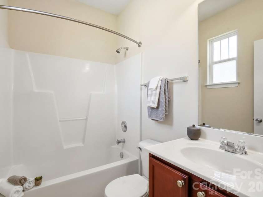 108 St Vincent Place, Mount Holly, NC 28120.  MLS# CAR4425814, YatesRealty ID 51812. Ensuite Bath