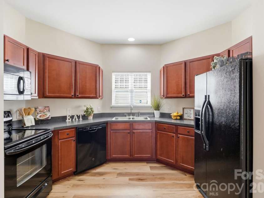 108 St Vincent Place, Mount Holly, NC 28120.  MLS# CAR4425814, YatesRealty ID 51812. Kitchen