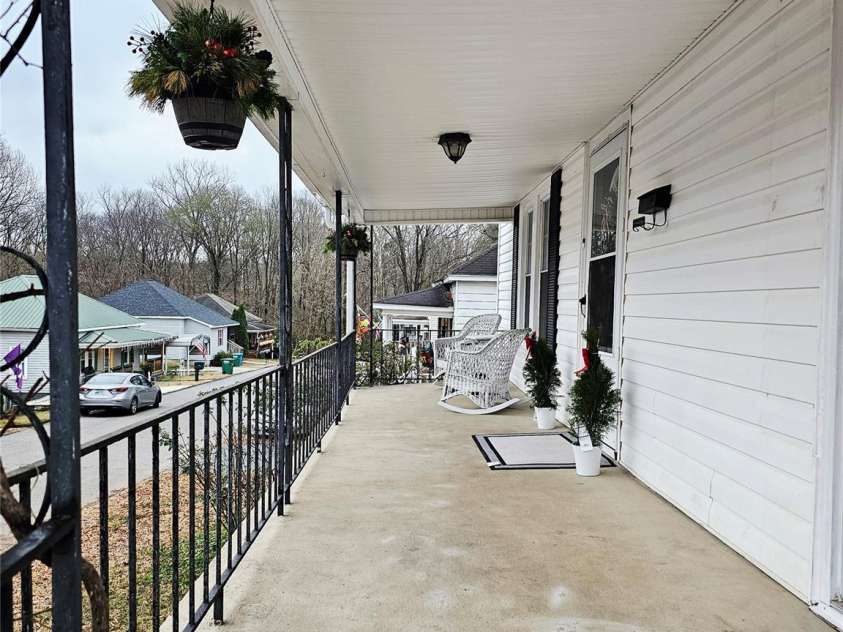 25 2nd Street, Cramerton, NC 28032.  MLS# CAR4327539, YatesRealty ID 51812. 