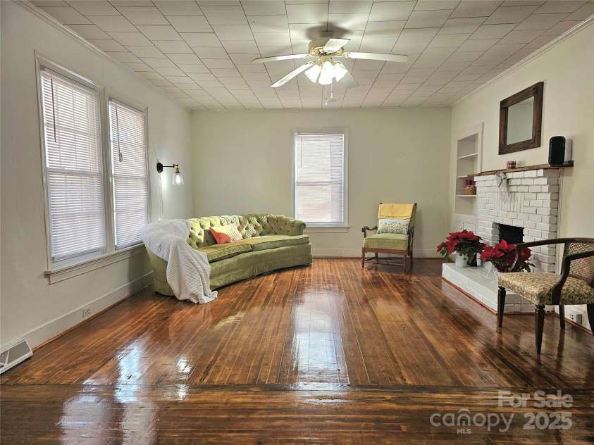 25 2nd Street, Cramerton, NC 28032.  MLS# CAR4327539, YatesRealty ID 51812. 