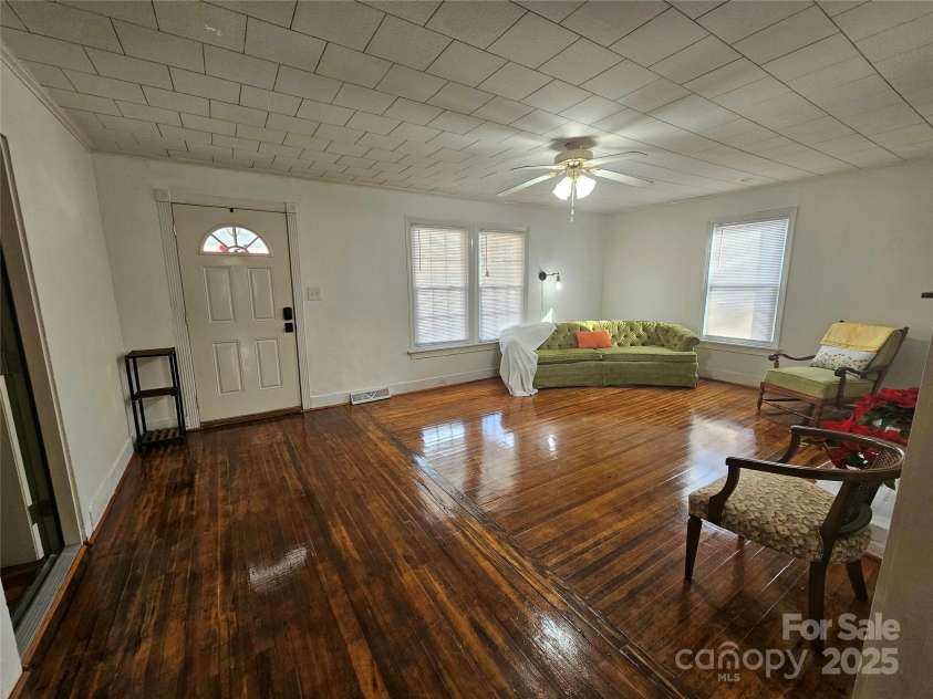 25 2nd Street, Cramerton, NC 28032.  MLS# CAR4327539, YatesRealty ID 51812. 