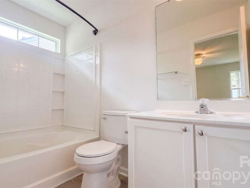 5006 Elizabeth Road, Charlotte, NC 28269.  MLS# CAR4426373, YatesRealty ID 51813. 