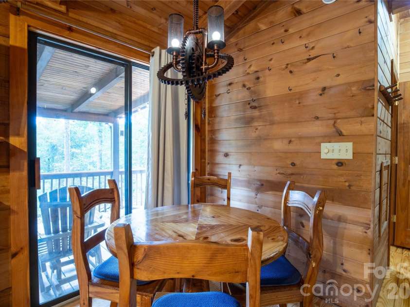 319 Dancing Leaf Lane, Bakersville, NC 28705.  MLS# CAR4424529, YatesRealty ID 51814. 