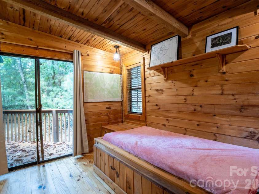 319 Dancing Leaf Lane, Bakersville, NC 28705.  MLS# CAR4424529, YatesRealty ID 51814. 