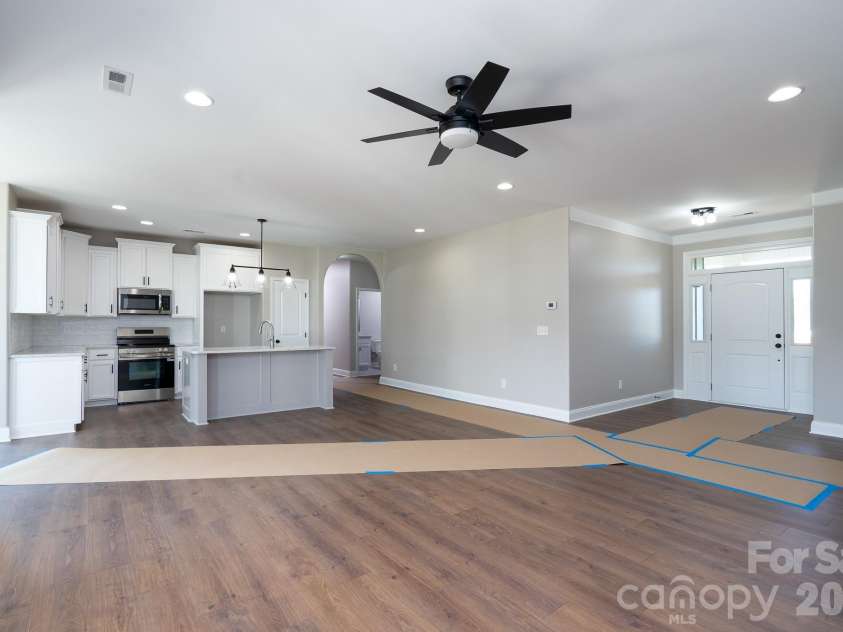 1177 Stonegate Drive, Salisbury, NC 28147.  MLS# CAR4426364, YatesRealty ID 51815. 