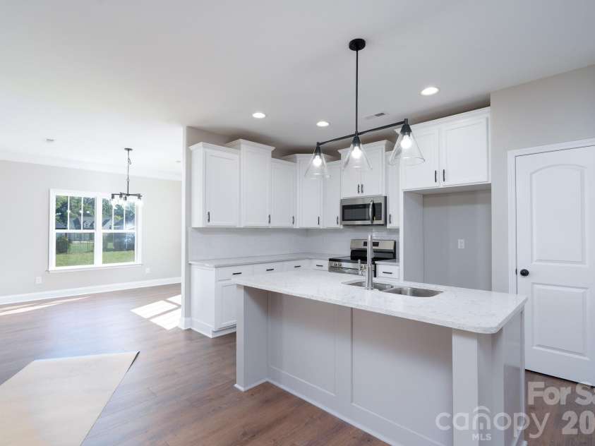 1177 Stonegate Drive, Salisbury, NC 28147.  MLS# CAR4426364, YatesRealty ID 51815. 
