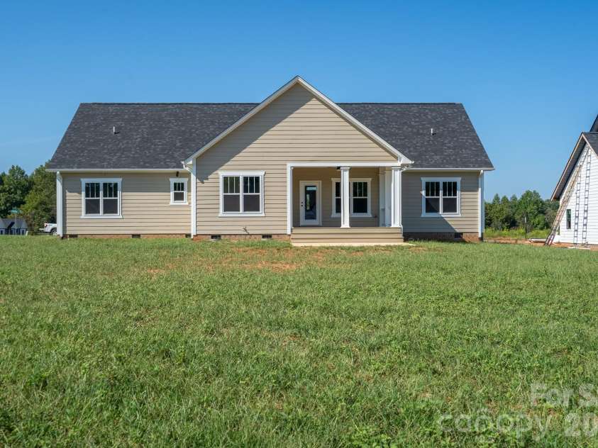 1177 Stonegate Drive, Salisbury, NC 28147.  MLS# CAR4426364, YatesRealty ID 51815. 