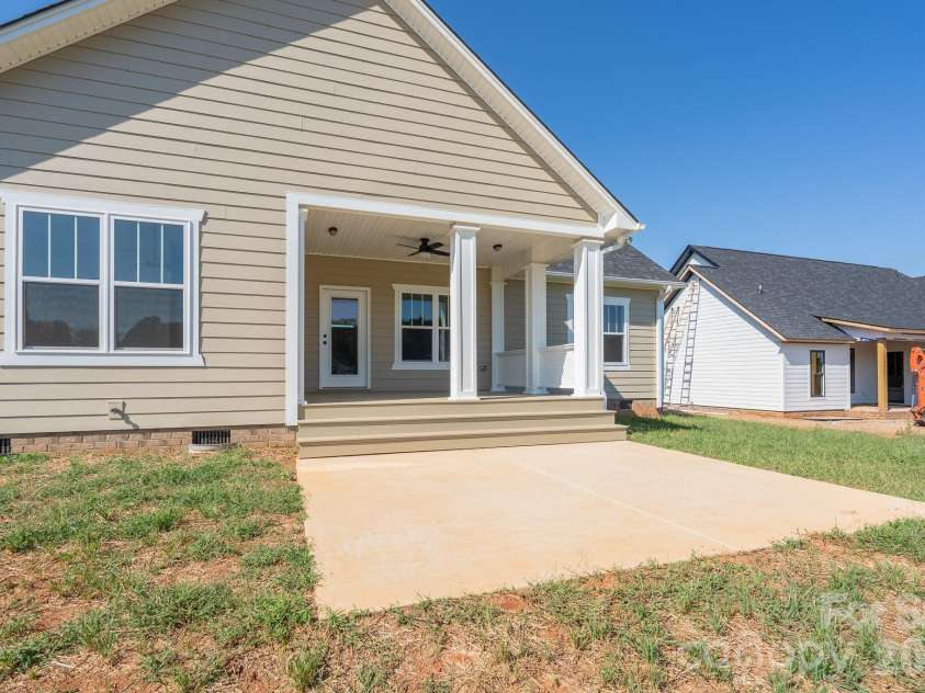 1177 Stonegate Drive, Salisbury, NC 28147.  MLS# CAR4426364, YatesRealty ID 51815. 