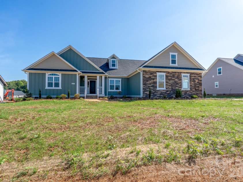 1177 Stonegate Drive, Salisbury, NC 28147.  MLS# CAR4426364, YatesRealty ID 51815. 