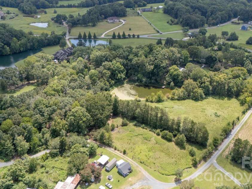 1101 Sleepy Hollow Road, Midland, NC 28107.  MLS# CAR4425995, YatesRealty ID 51816. 