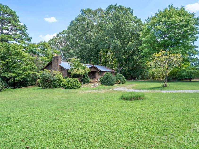 1101 Sleepy Hollow Road, Midland, NC 28107.  MLS# CAR4425995, YatesRealty ID 51816. 
