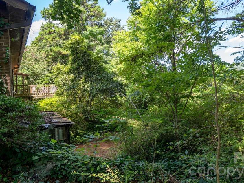 1101 Sleepy Hollow Road, Midland, NC 28107.  MLS# CAR4425995, YatesRealty ID 51816. 