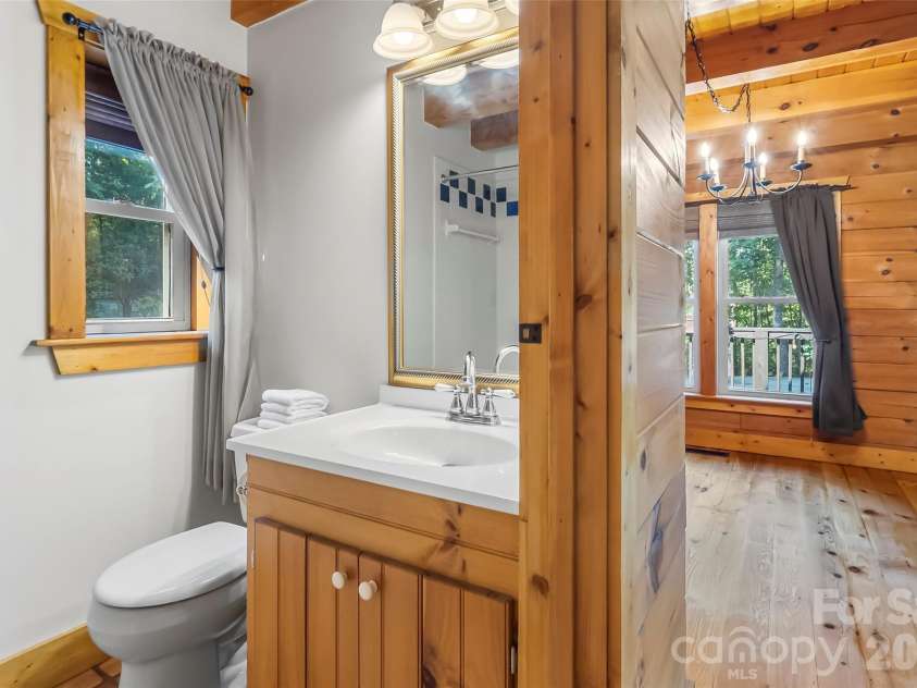 314 Old Mill Road, Nebo, NC 28761.  MLS# CAR4425232, YatesRealty ID 51817. Main Level Full Bathroom
