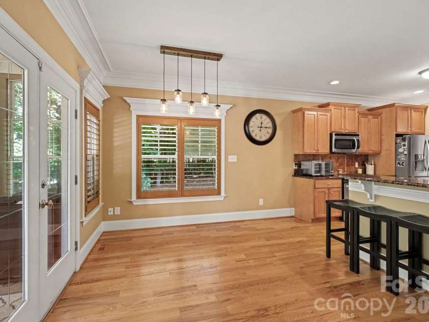 5116 Ivy Trace Court, Clemmons, NC 27012.  MLS# CAR4426274, YatesRealty ID 51818. 