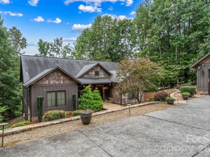 5069 Lighthouse Court, Morganton, NC 28655.  MLS# CAR4425829, YatesRealty ID 51822. 