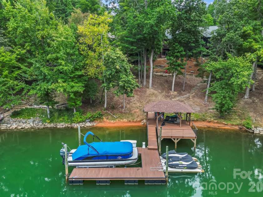5069 Lighthouse Court, Morganton, NC 28655.  MLS# CAR4425829, YatesRealty ID 51822. 