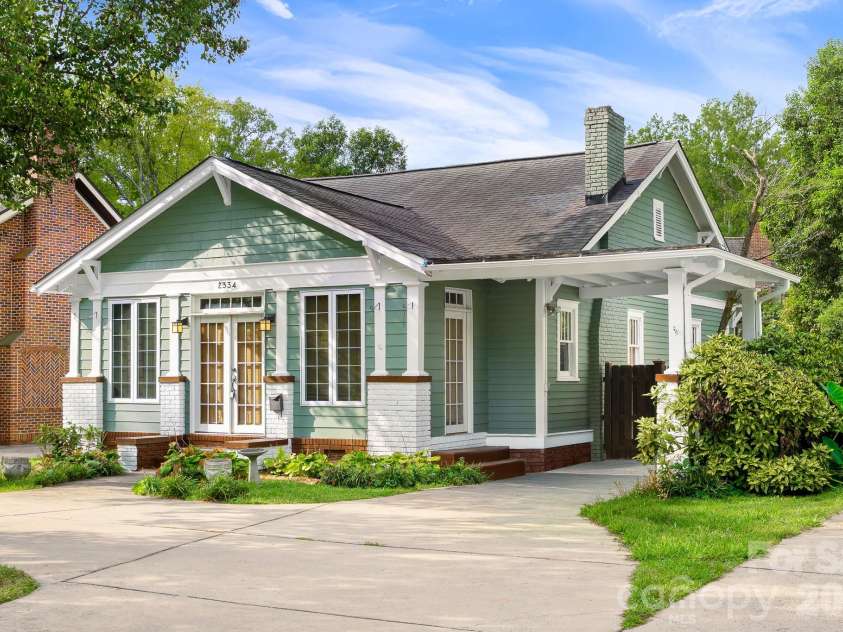 2334 7th Street, Charlotte, NC 28204.  MLS# CAR4426381, YatesRealty ID 51824. 