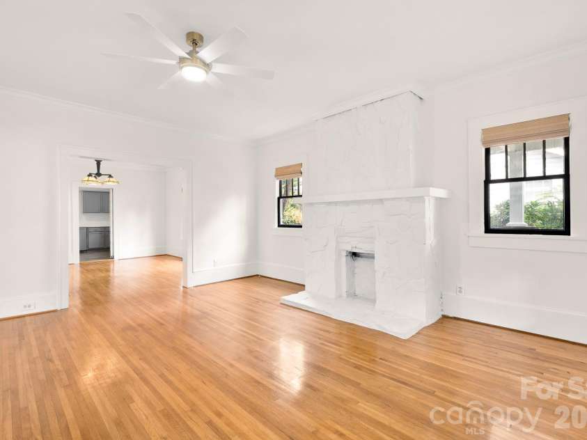 2334 7th Street, Charlotte, NC 28204.  MLS# CAR4426381, YatesRealty ID 51824. 