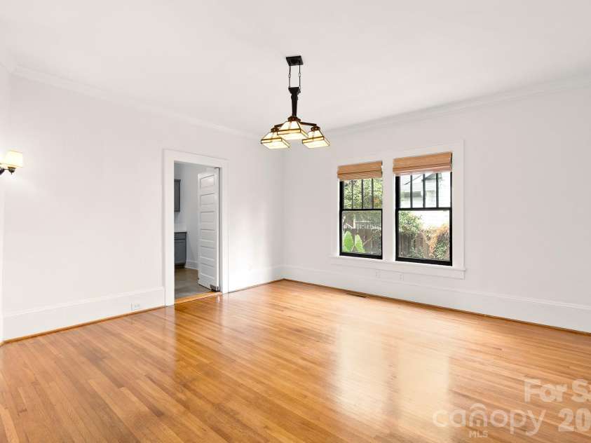2334 7th Street, Charlotte, NC 28204.  MLS# CAR4426381, YatesRealty ID 51824. 