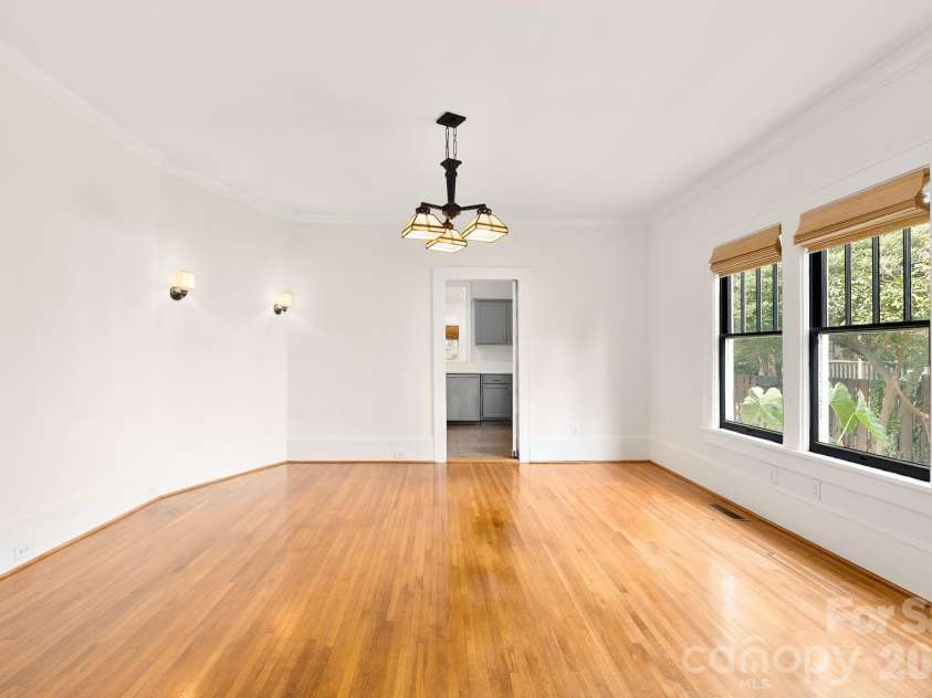 2334 7th Street, Charlotte, NC 28204.  MLS# CAR4426381, YatesRealty ID 51824. 