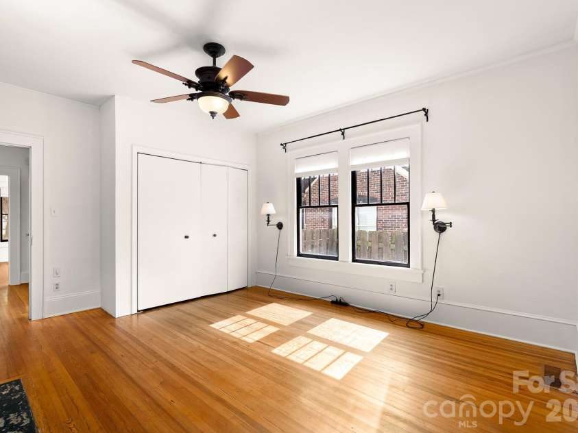 2334 7th Street, Charlotte, NC 28204.  MLS# CAR4426381, YatesRealty ID 51824. 