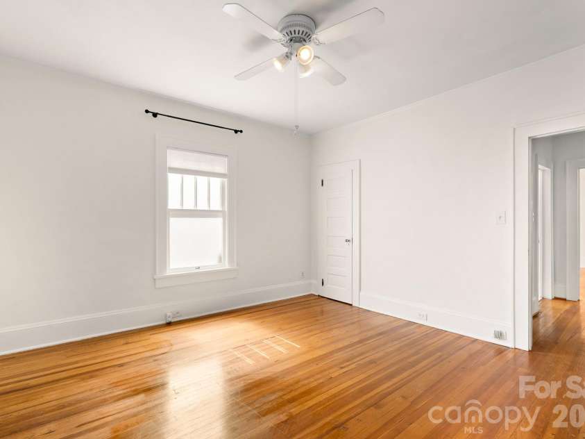 2334 7th Street, Charlotte, NC 28204.  MLS# CAR4426381, YatesRealty ID 51824. 