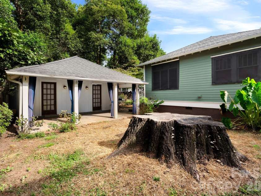 2334 7th Street, Charlotte, NC 28204.  MLS# CAR4426381, YatesRealty ID 51824. 