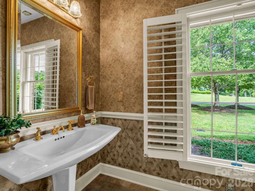 164 Brookfield Drive, Forest City, NC 28043.  MLS# CAR4425556, YatesRealty ID 51825. Half bath
