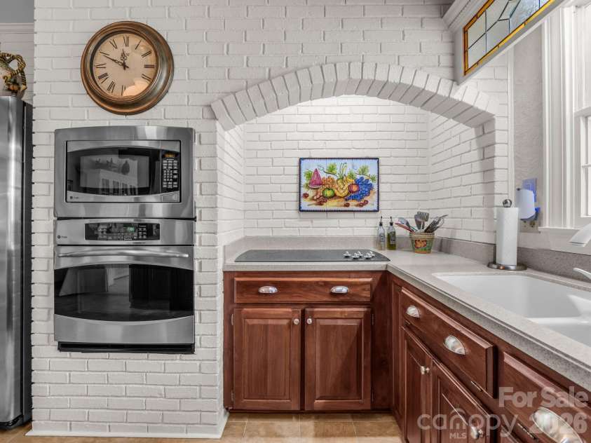 164 Brookfield Drive, Forest City, NC 28043.  MLS# CAR4425556, YatesRealty ID 51825. Kitchen