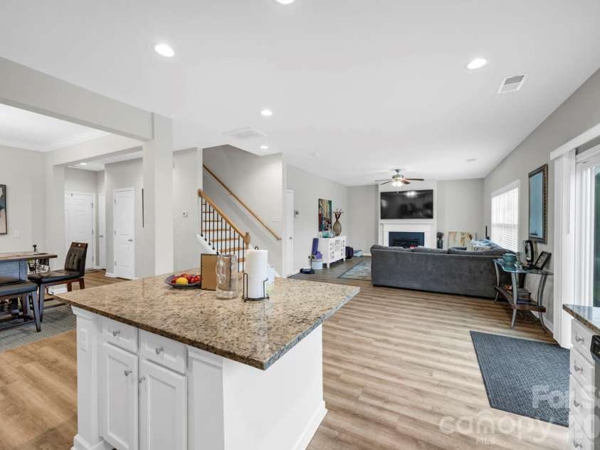 102 Calming Creek Way, Elgin, SC 29045.  MLS# CAR4411903, YatesRealty ID 51828. 