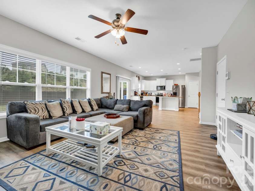 102 Calming Creek Way, Elgin, SC 29045.  MLS# CAR4411903, YatesRealty ID 51828. 