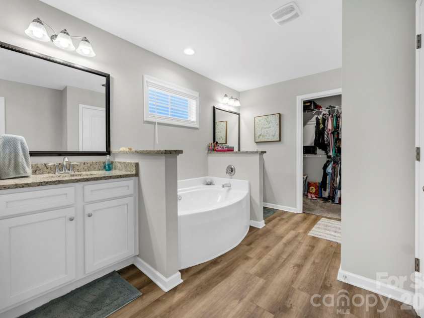 102 Calming Creek Way, Elgin, SC 29045.  MLS# CAR4411903, YatesRealty ID 51828. 