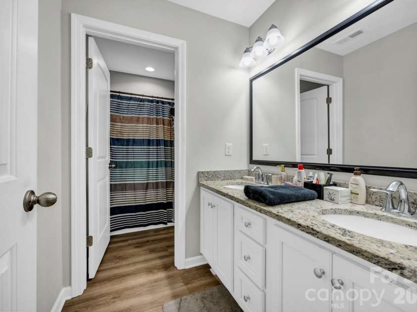 102 Calming Creek Way, Elgin, SC 29045.  MLS# CAR4411903, YatesRealty ID 51828. 