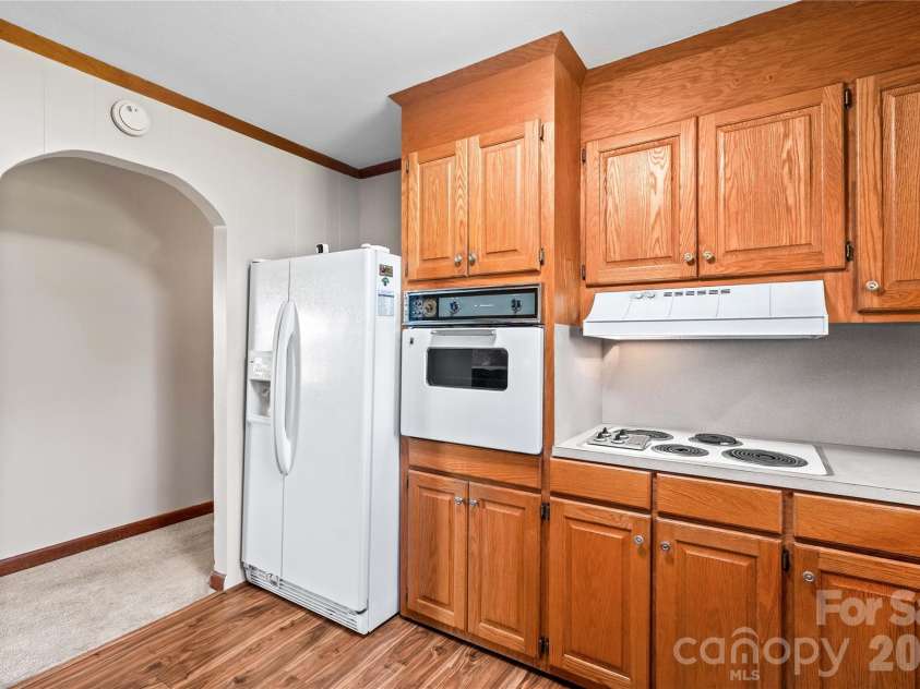 306 Greenbriar Road, Statesville, NC 28625.  MLS# CAR4418906, YatesRealty ID 51831. 