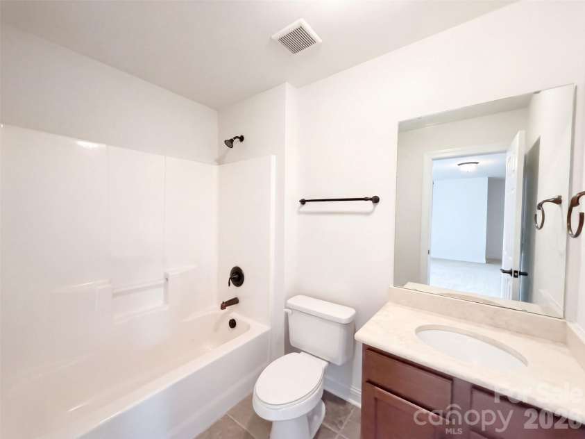 15203 Gathering Court, Charlotte, NC 28278.  MLS# CAR4426404, YatesRealty ID 51833. 