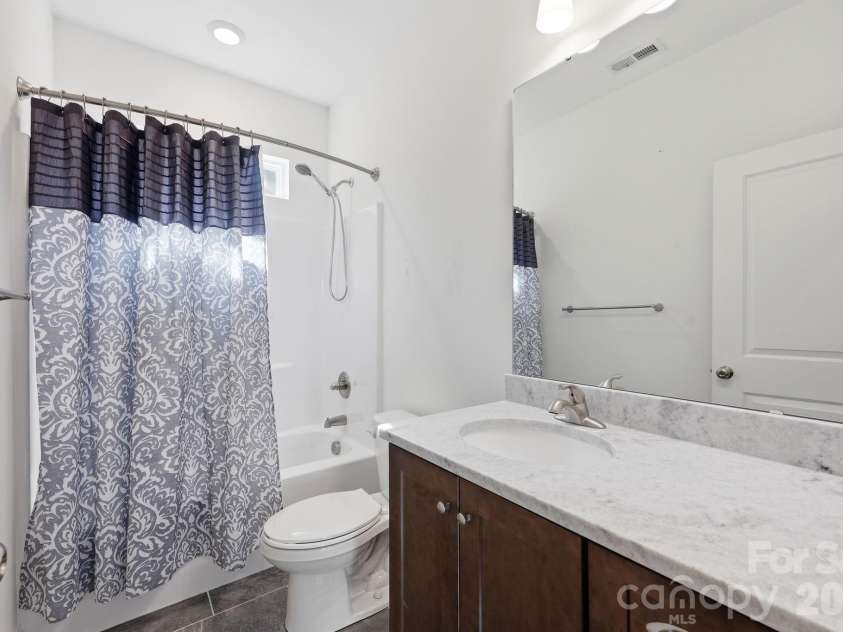 2612 Poplar Cove Drive, Concord, NC 28027.  MLS# CAR4401106, YatesRealty ID 51836. Bathroom