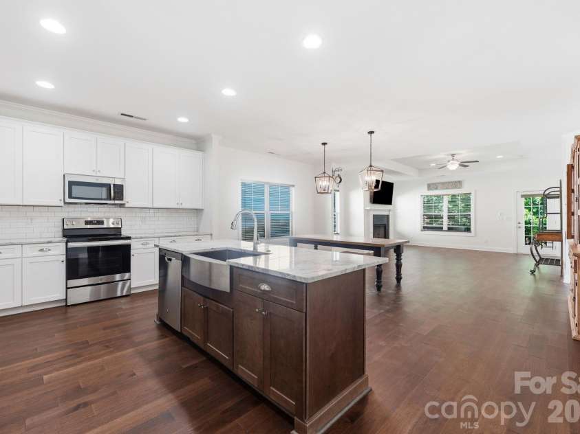 2612 Poplar Cove Drive, Concord, NC 28027.  MLS# CAR4401106, YatesRealty ID 51836. Kitchen