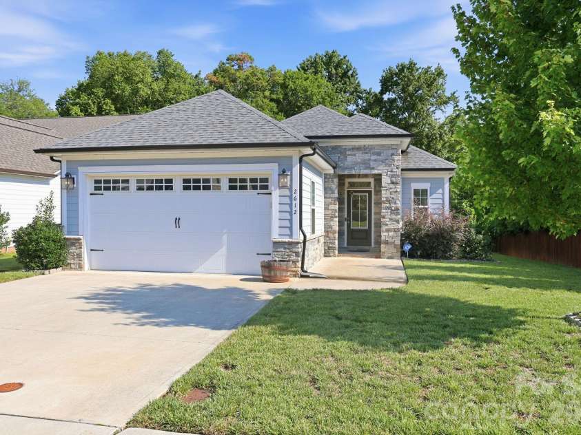 2612 Poplar Cove Drive, Concord, NC 28027.  MLS# CAR4401106, YatesRealty ID 51836. Welcome!