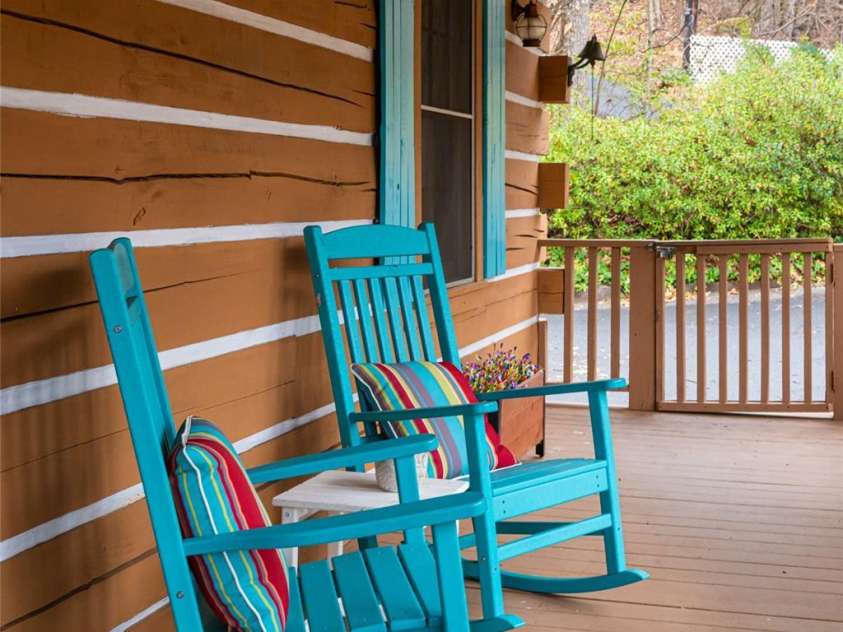 16 Rocky Glen Trail, Black Mountain, NC 28711.  MLS# CAR4328828, YatesRealty ID 5184. 