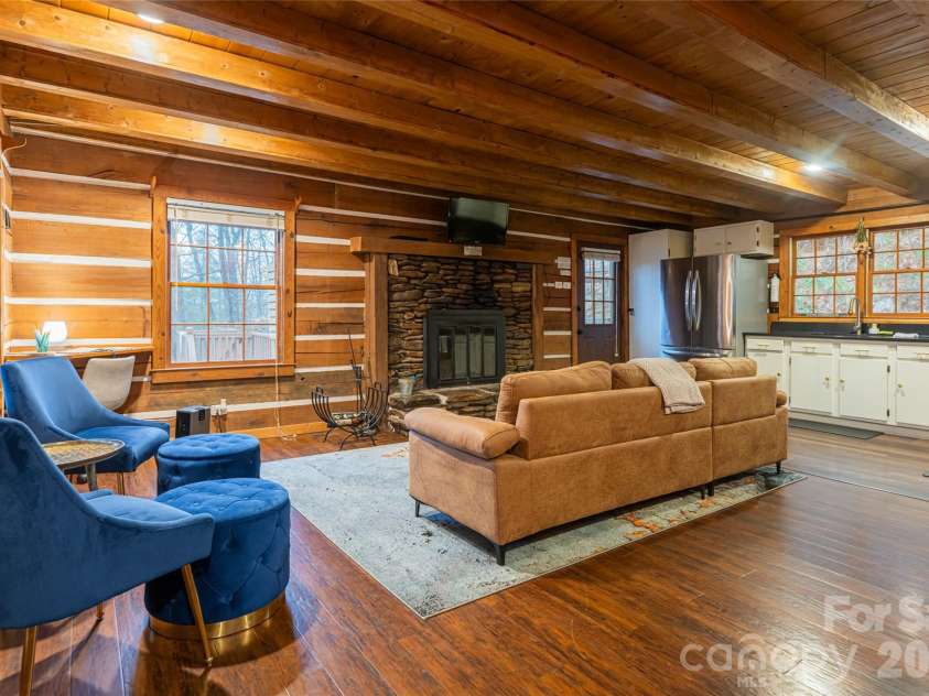 16 Rocky Glen Trail, Black Mountain, NC 28711.  MLS# CAR4328828, YatesRealty ID 5184. 