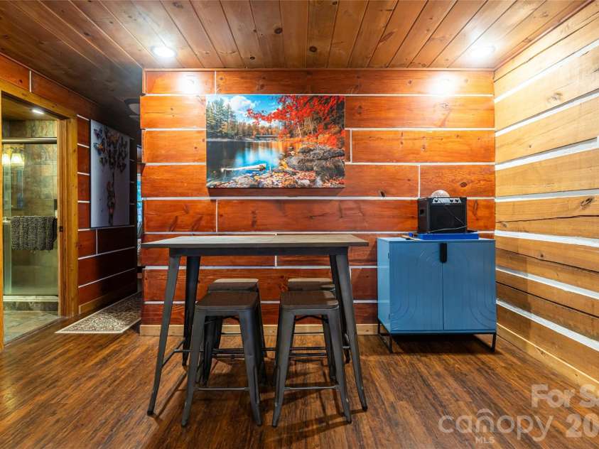 16 Rocky Glen Trail, Black Mountain, NC 28711.  MLS# CAR4328828, YatesRealty ID 5184. 