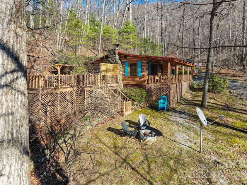 16 Rocky Glen Trail, Black Mountain, NC 28711.  MLS# CAR4328828, YatesRealty ID 5184. 