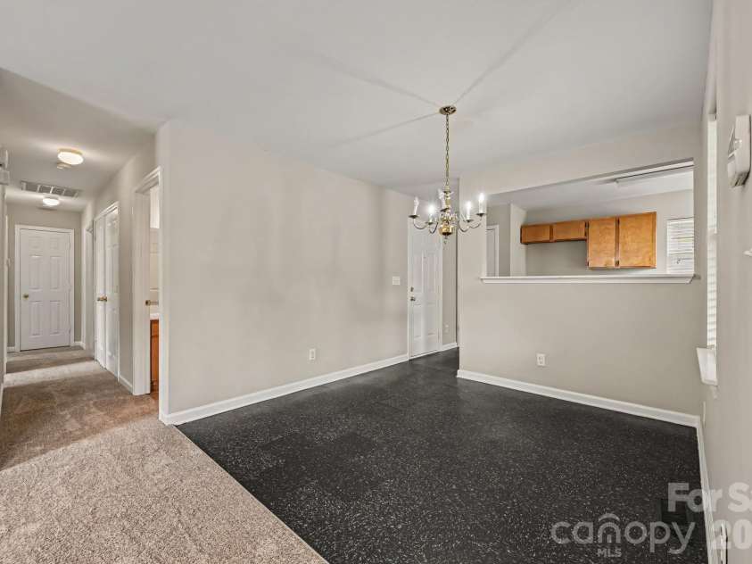 619 Pennsylvania Avenue, Charlotte, NC 28216.  MLS# CAR4426231, YatesRealty ID 51842. 