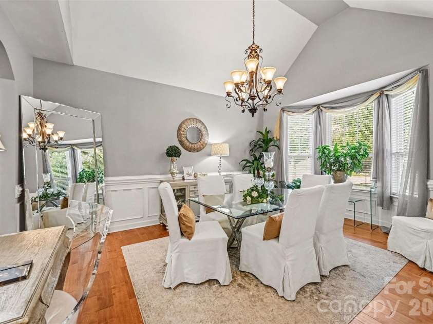 14506 Brotherly Lane, Charlotte, NC 28278.  MLS# CAR4424229, YatesRealty ID 51844. DINING ROOM