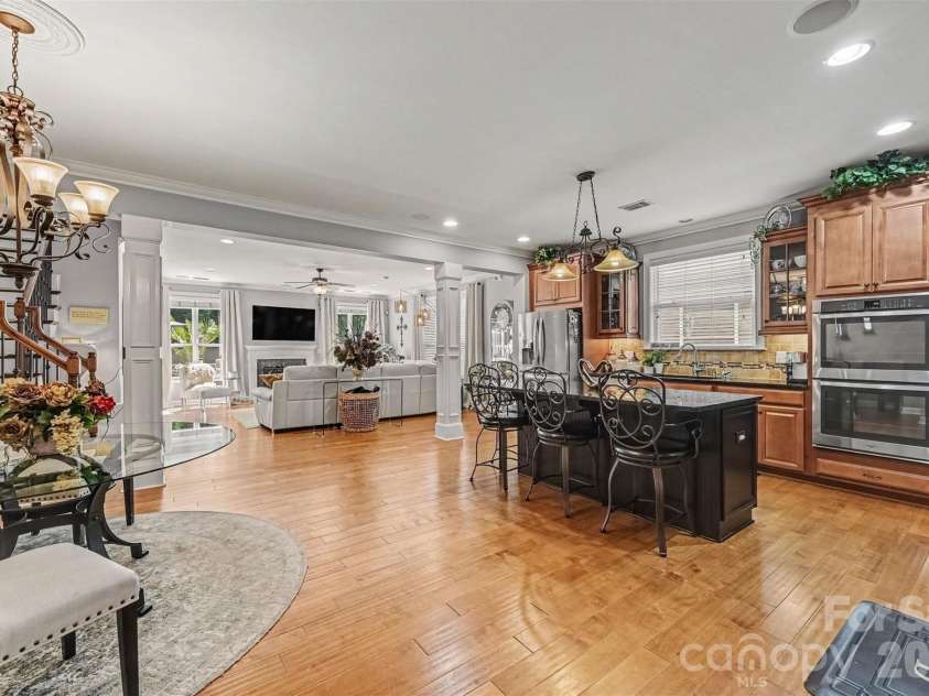 14506 Brotherly Lane, Charlotte, NC 28278.  MLS# CAR4424229, YatesRealty ID 51844. KITCHEN AND 2ND DINING AREA-MAIN LEVEL