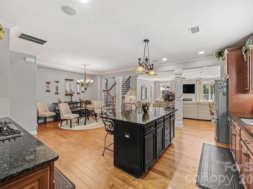 14506 Brotherly Lane, Charlotte, NC 28278.  MLS# CAR4424229, YatesRealty ID 51844. KITCHEN AND SECOND DINING AREA OR FLEX SPACE