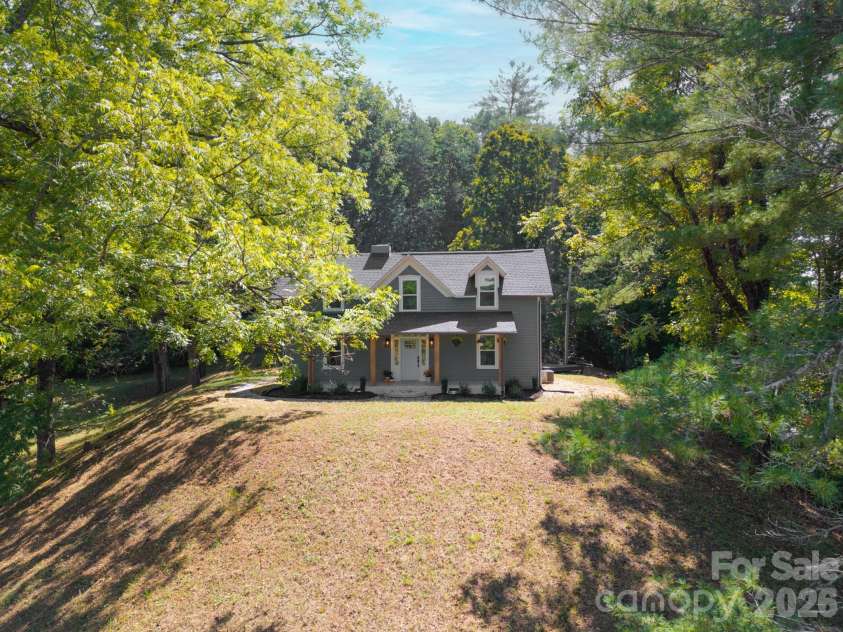 1846 Sunset Farms Road, Whittier, NC 28789.  MLS# CAR4426268, YatesRealty ID 51848. 